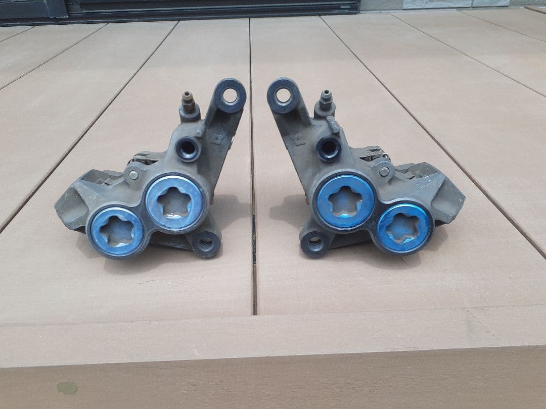 XJR1300 RP03J フロントブレーキキャリパー　MOS スミトモ