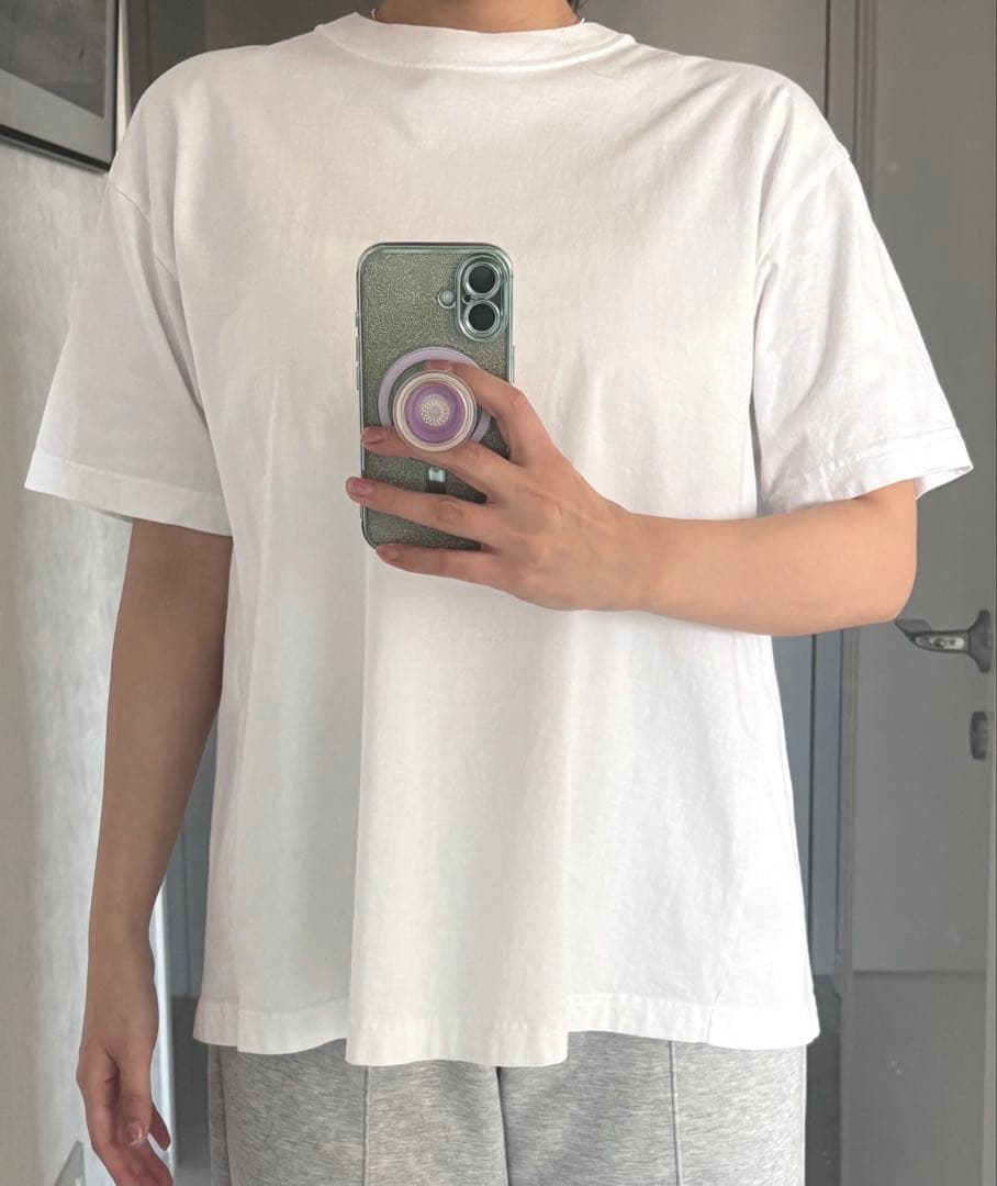 Sarah BALENCIAGA バックロゴTシャツ