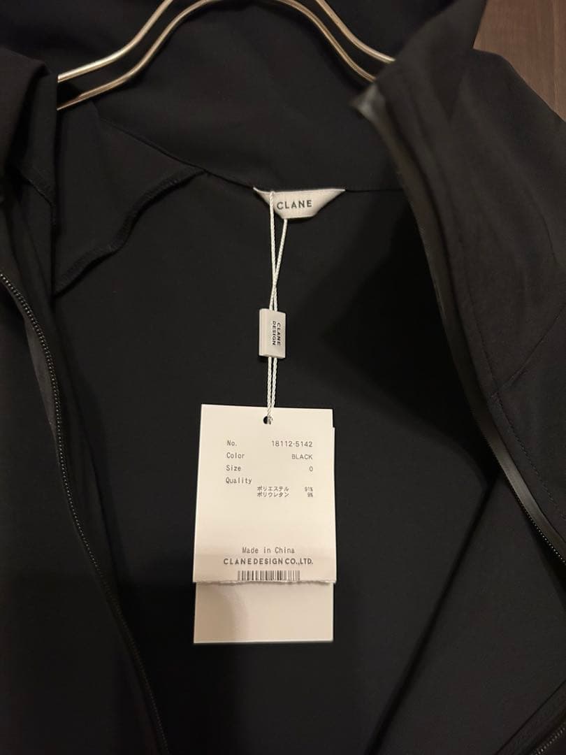 新品未使用　クラネHALF ZIP RASH GUARD JUMPSUITS