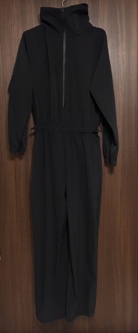 新品未使用　クラネHALF ZIP RASH GUARD JUMPSUITS