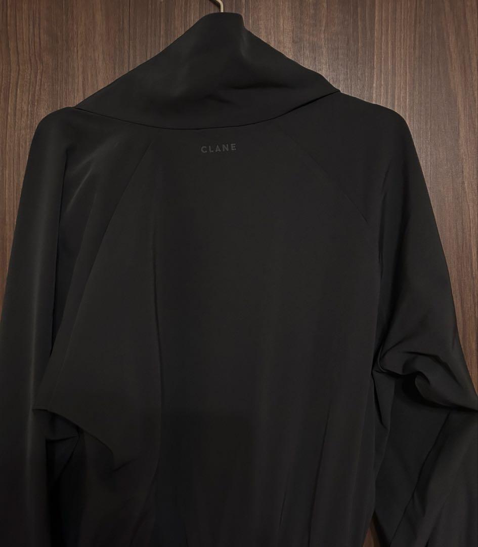 新品未使用　クラネHALF ZIP RASH GUARD JUMPSUITS