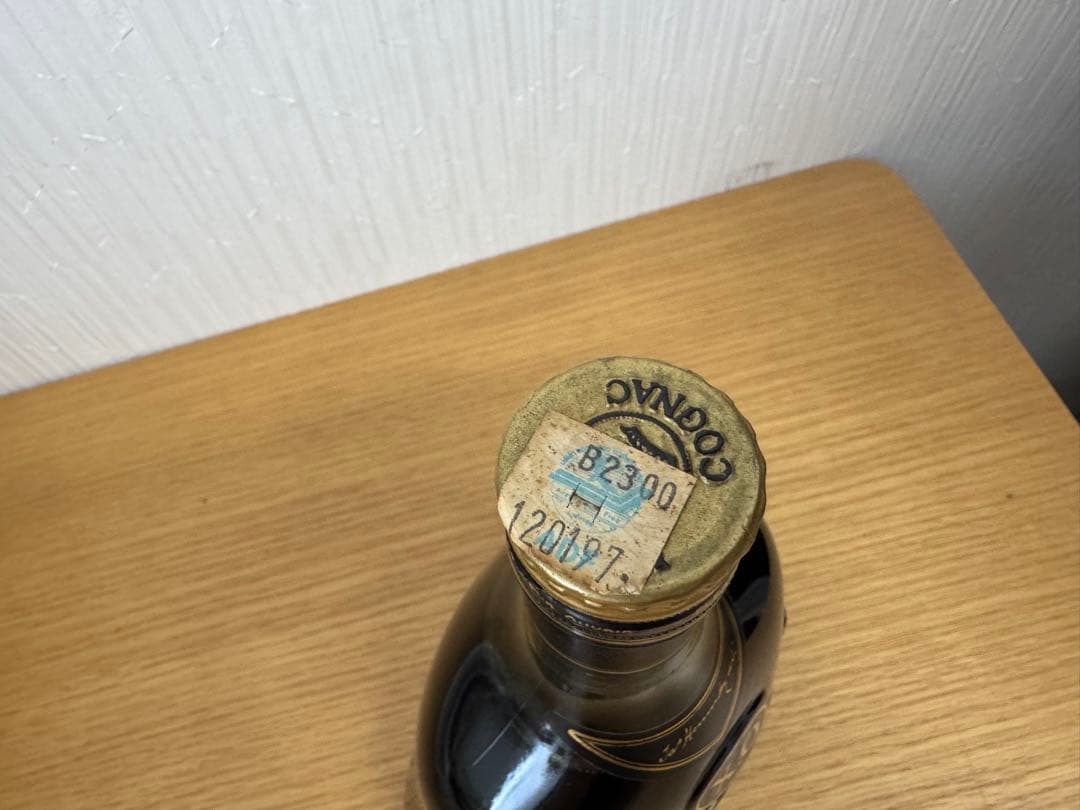 Y*L様 希少品　ヘネシーＸＯ　1000m l 金キャップ　未開封保管品