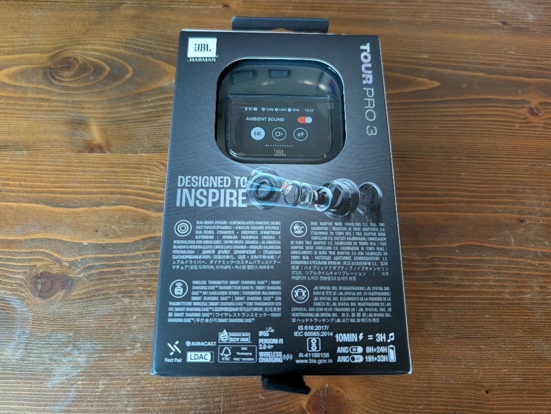 JBL TOUR PRO 3 完全ワイヤレスイヤホン　クリアケース保護シート付き