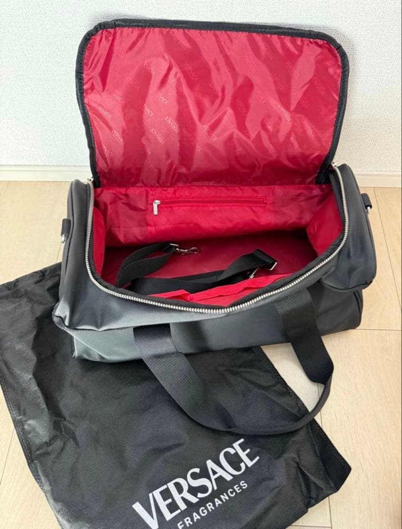versaceベルサーチェ　ボストンバッグ　トラベルバッグ　ブラック