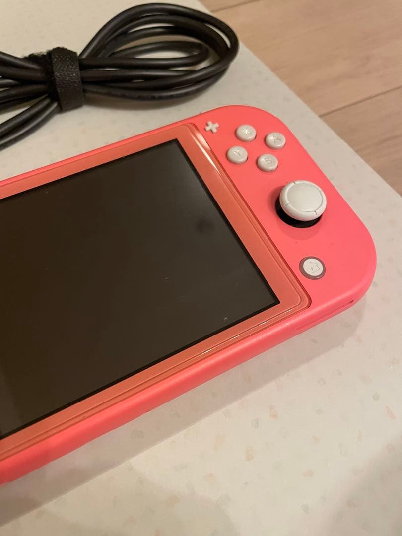 Switch Lite コーラル　充電ケーブル付き