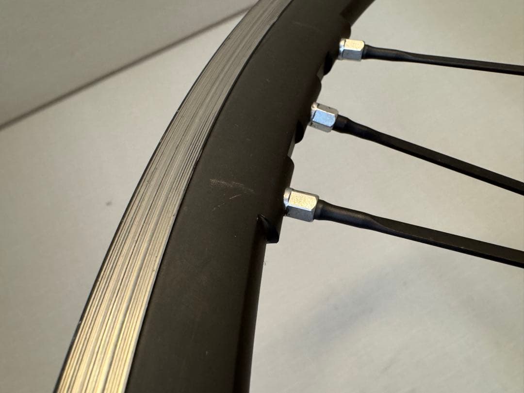 CAMPAGNOLO SHAMAL MILLE クリンチャー