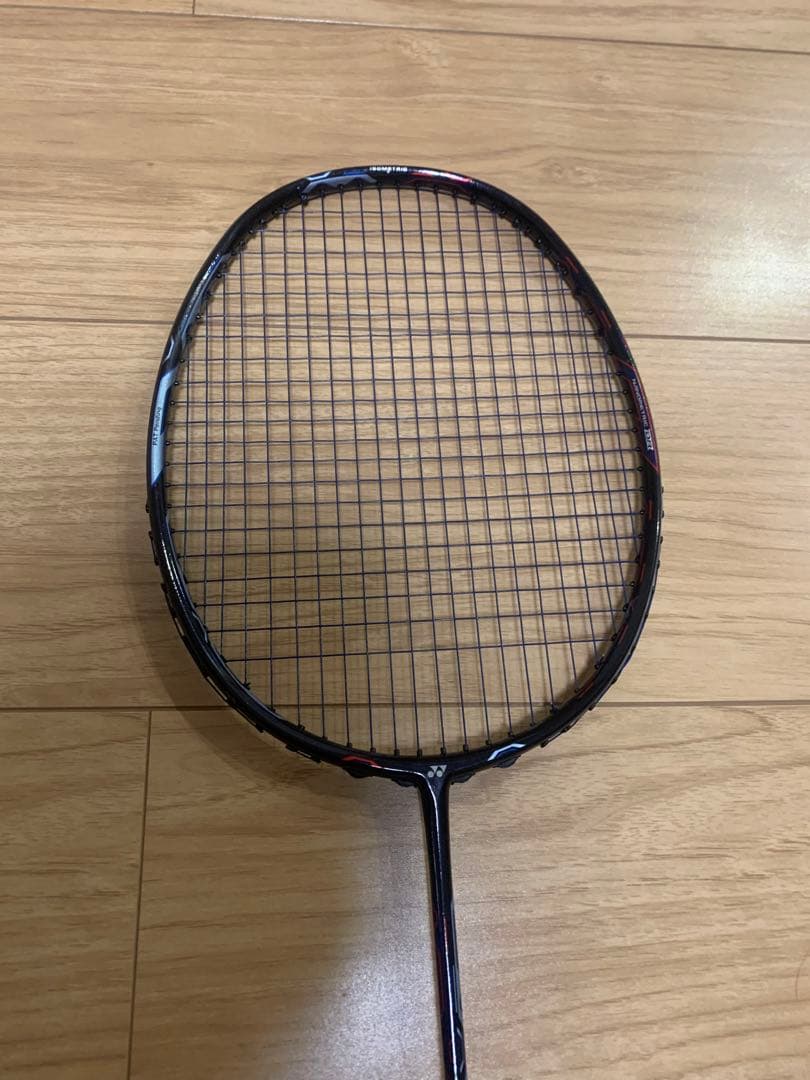 バドミントンラケット　ヨネックスデュオラ8XP  3U5G(美品)