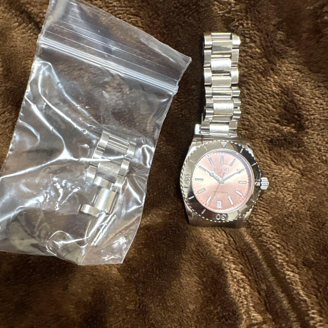 グッチ・ダイバーズウォッチ　レディース