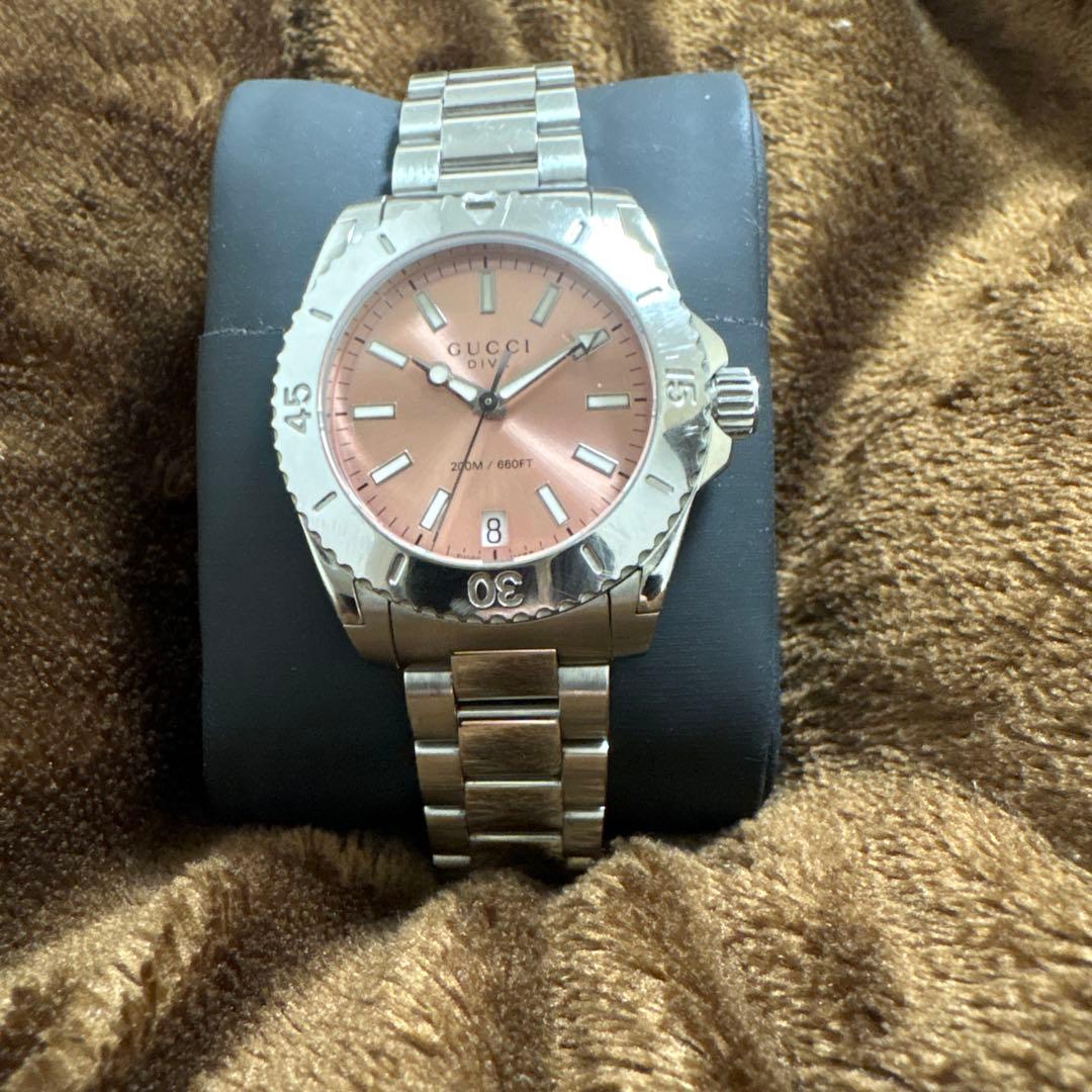 グッチ・ダイバーズウォッチ　レディース