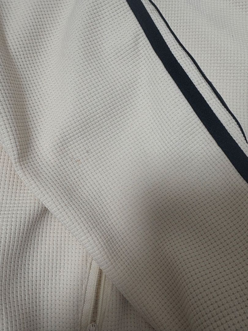 adidas アイボリーワッフル ジャージ M