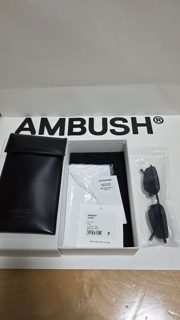 AMBUSH ブラック サングラス　新品未使用　正規店購入品　定価37,000円