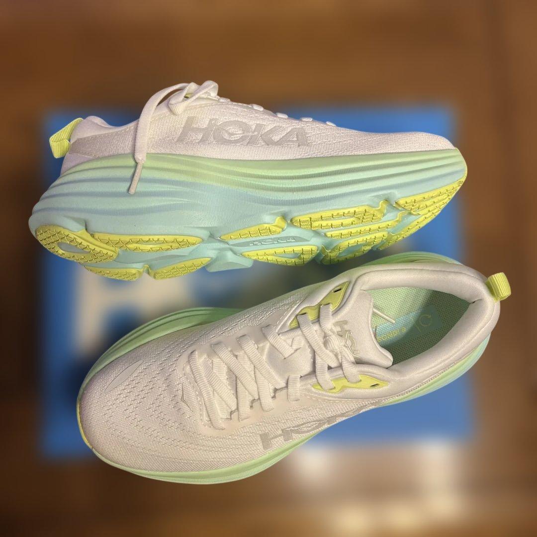 HOKA スニーカー　BONDI8 ホワイト/ライムグリーン 未使用品