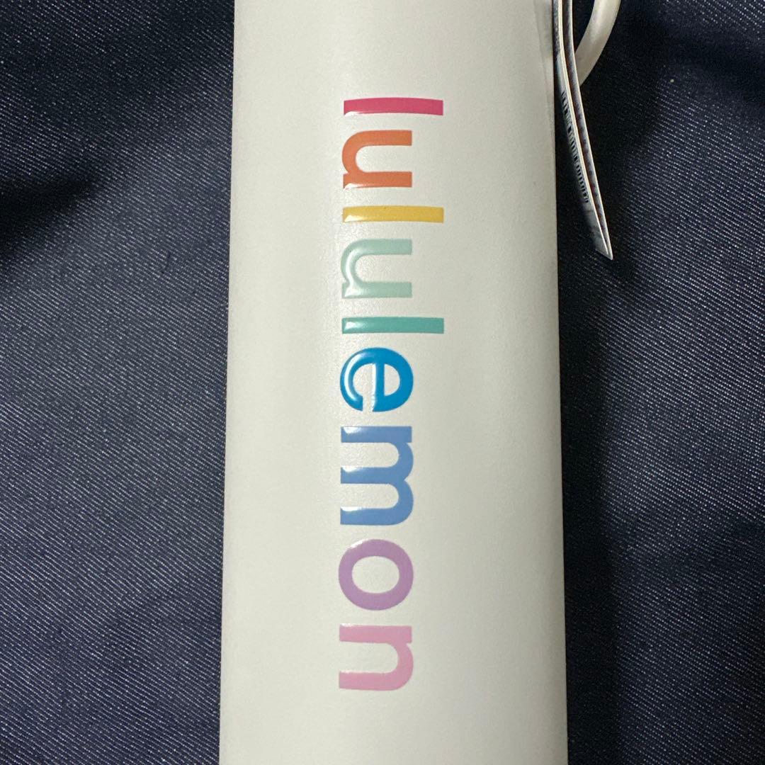 日本未発売lululemon ルルレモン　カラフルロゴステンレスボトル710ml