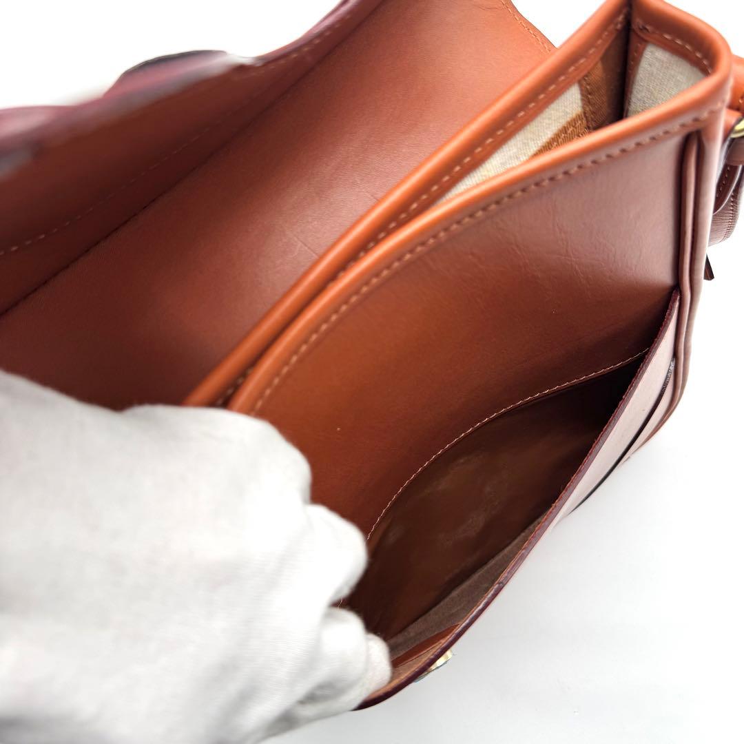 美品 ITAGAKI 鞍ショルダー 縦 レザー ショルダーバッグ　ブラウン