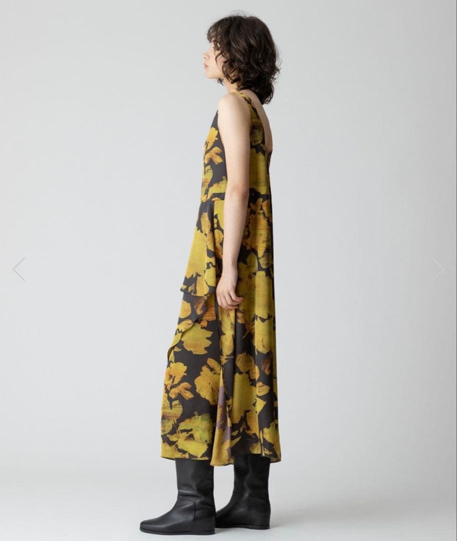 【新品タグ付】allurevilleワンピース定価51,700円