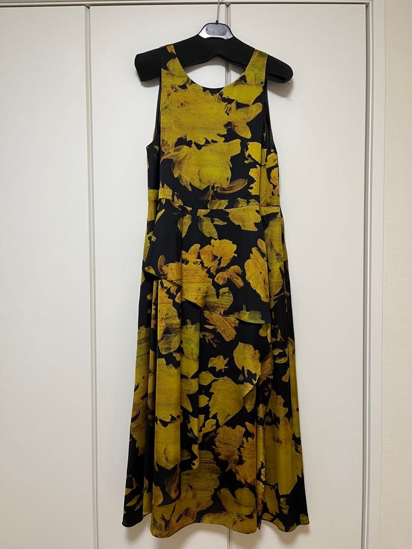 【新品タグ付】allurevilleワンピース定価51,700円