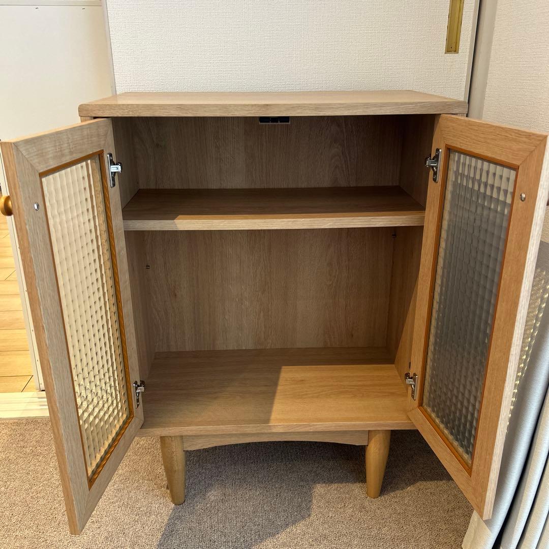 ナチュラルウッド ガラス扉キャビネット　スリム　コンパクト