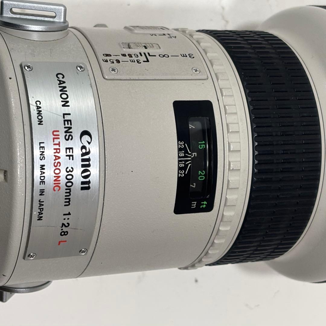 み*ゆ様 ジャンク品Canon 300mm f2.8レンズ ハードケース付き