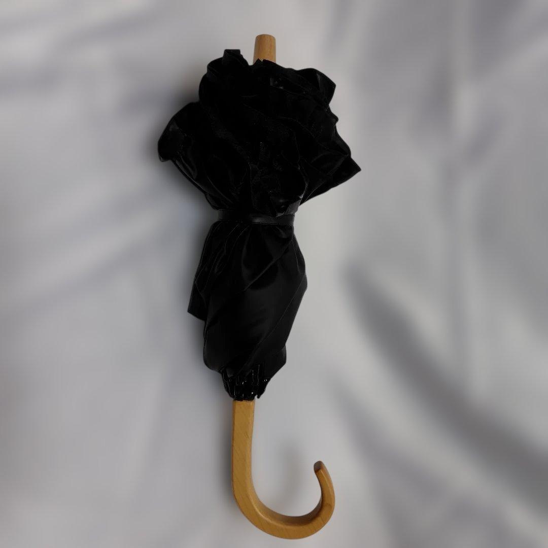 未使用品 サンバリア100 折り畳み日傘 2段折 フリル ブラック木曲がり手元