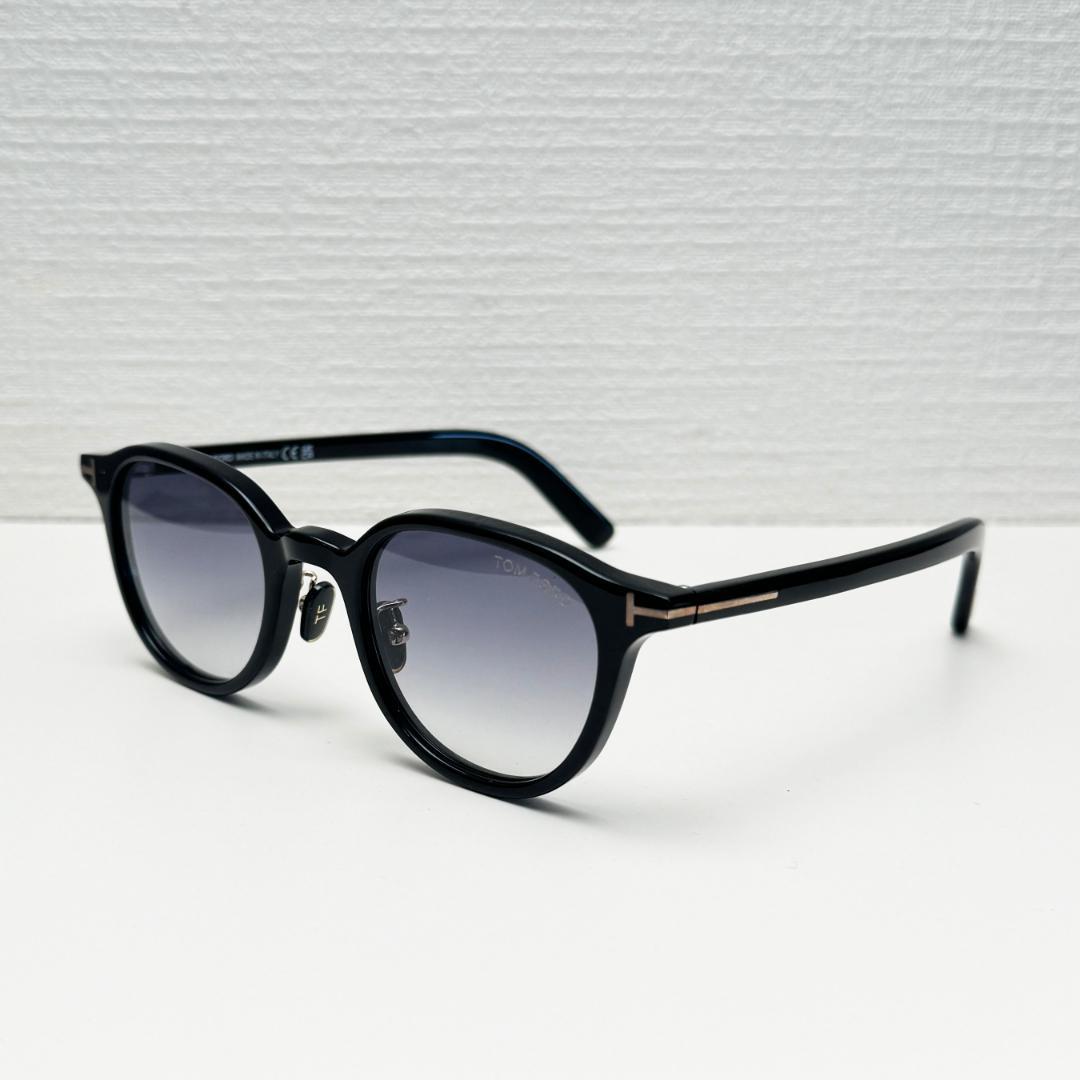 使用少トムフォード サングラス TF977-D 01B 48 ブラック