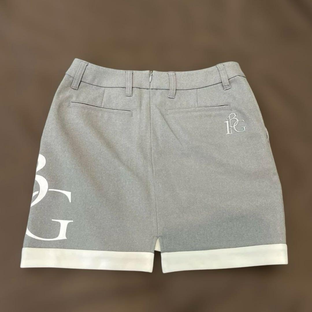 【未使用】1PIU1UGUALE3 /ウノピゥ スカート　サイズII グレー