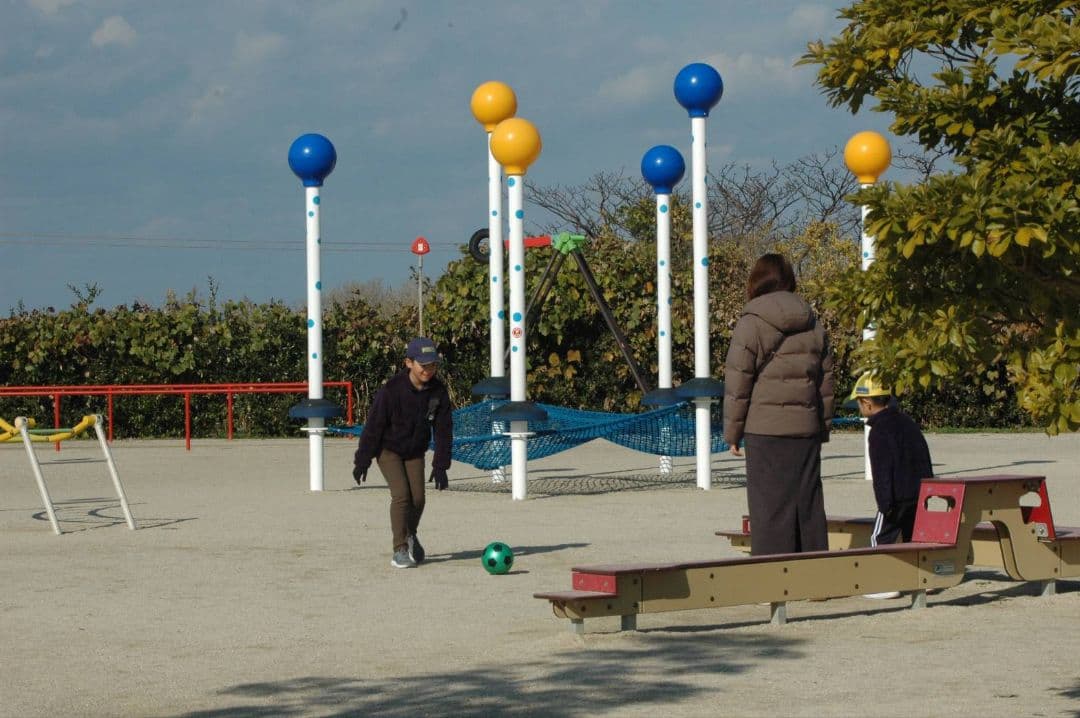 うっちー様　CANON ZOOM LENS EF 75-300mm　4-5.6