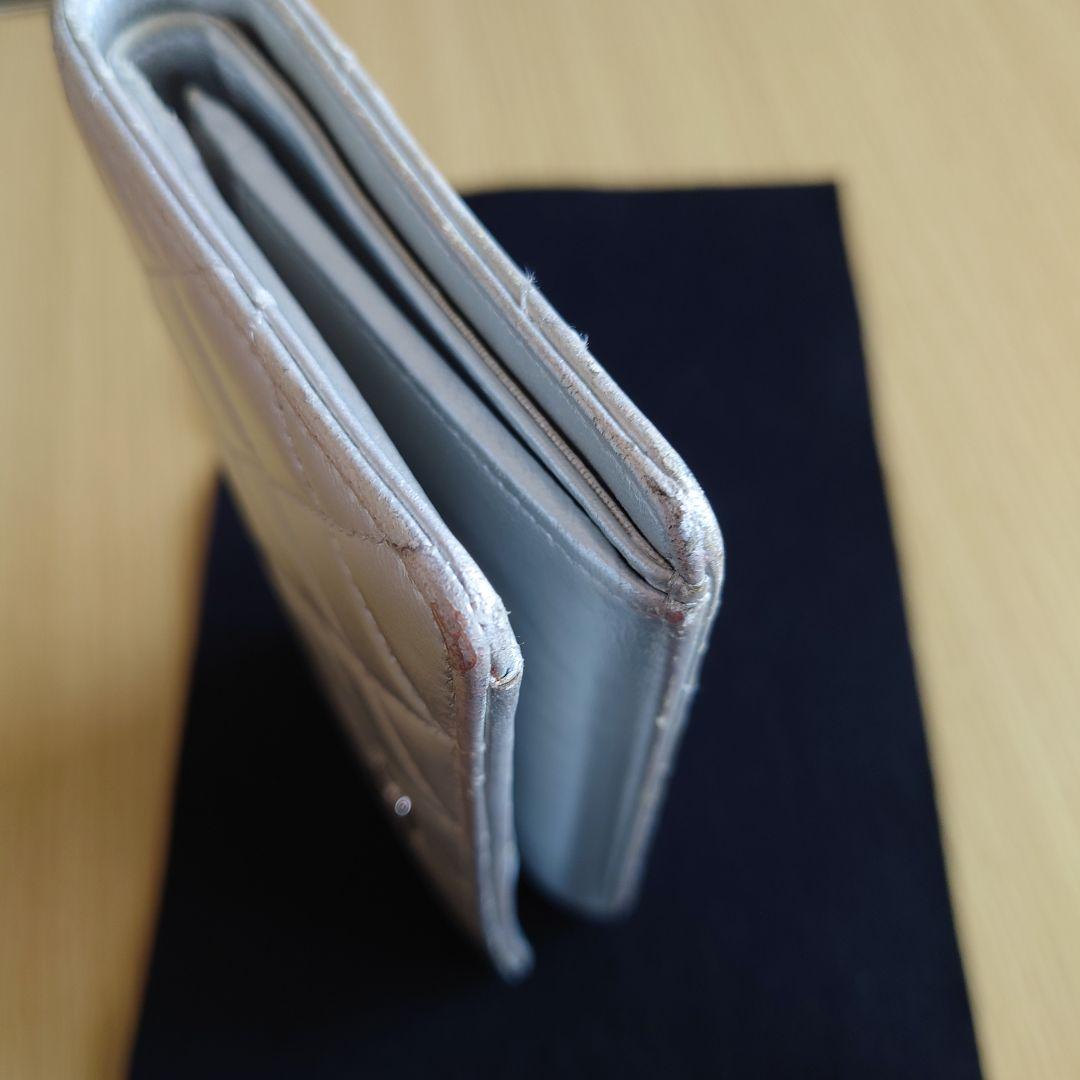 シャネル マトラッセ ラムスキン 長財布 シルバー