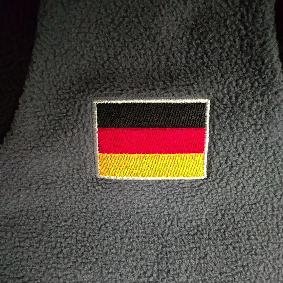使用感少☆アディダス ドイツ代表 刺繍 エンブレム ハーフジップ フリース M