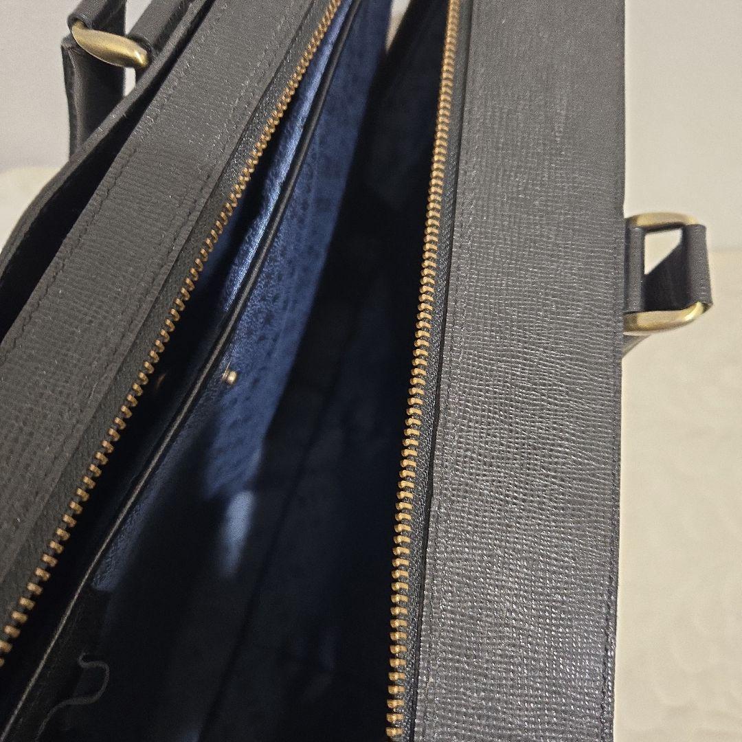 イビサ ブリーフバッグ シュリングレザー 黒 ユニセックス✨