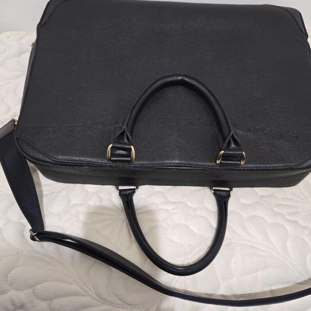 イビサ ブリーフバッグ シュリングレザー 黒 ユニセックス✨