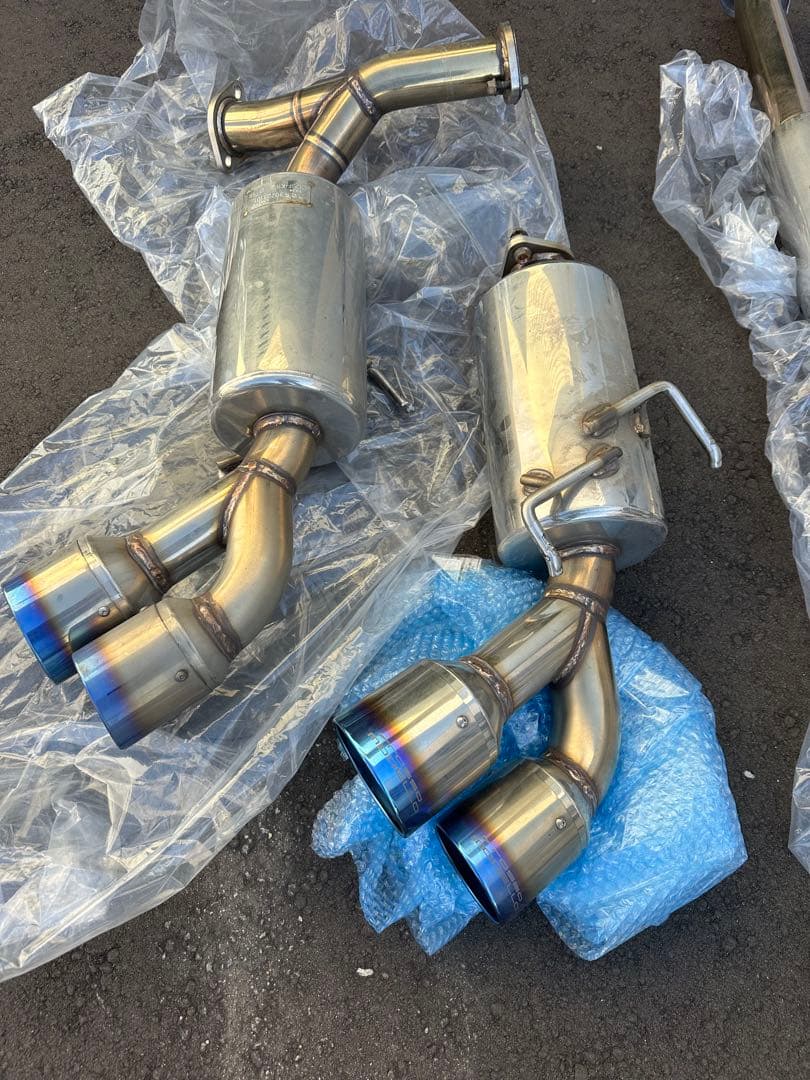 ロッソモデロ　GR86 マフラー