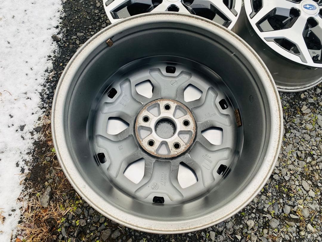 ①Yokko！スバル SKフォレスター純正 17×7J +48 114.3