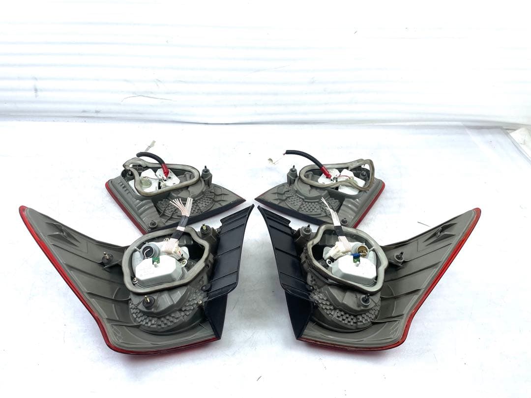 クラウン 純正 LED テールランプ アスリート GRS182 30-309