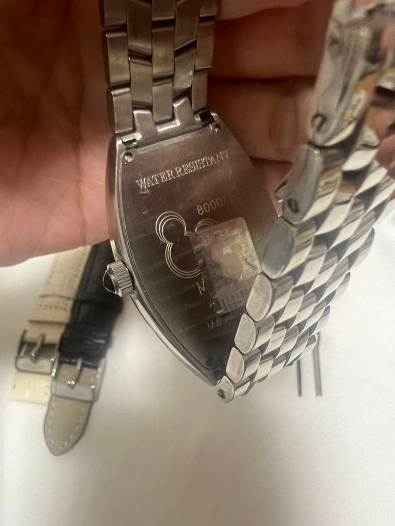 ディズニー ミッキー77周年記念時計