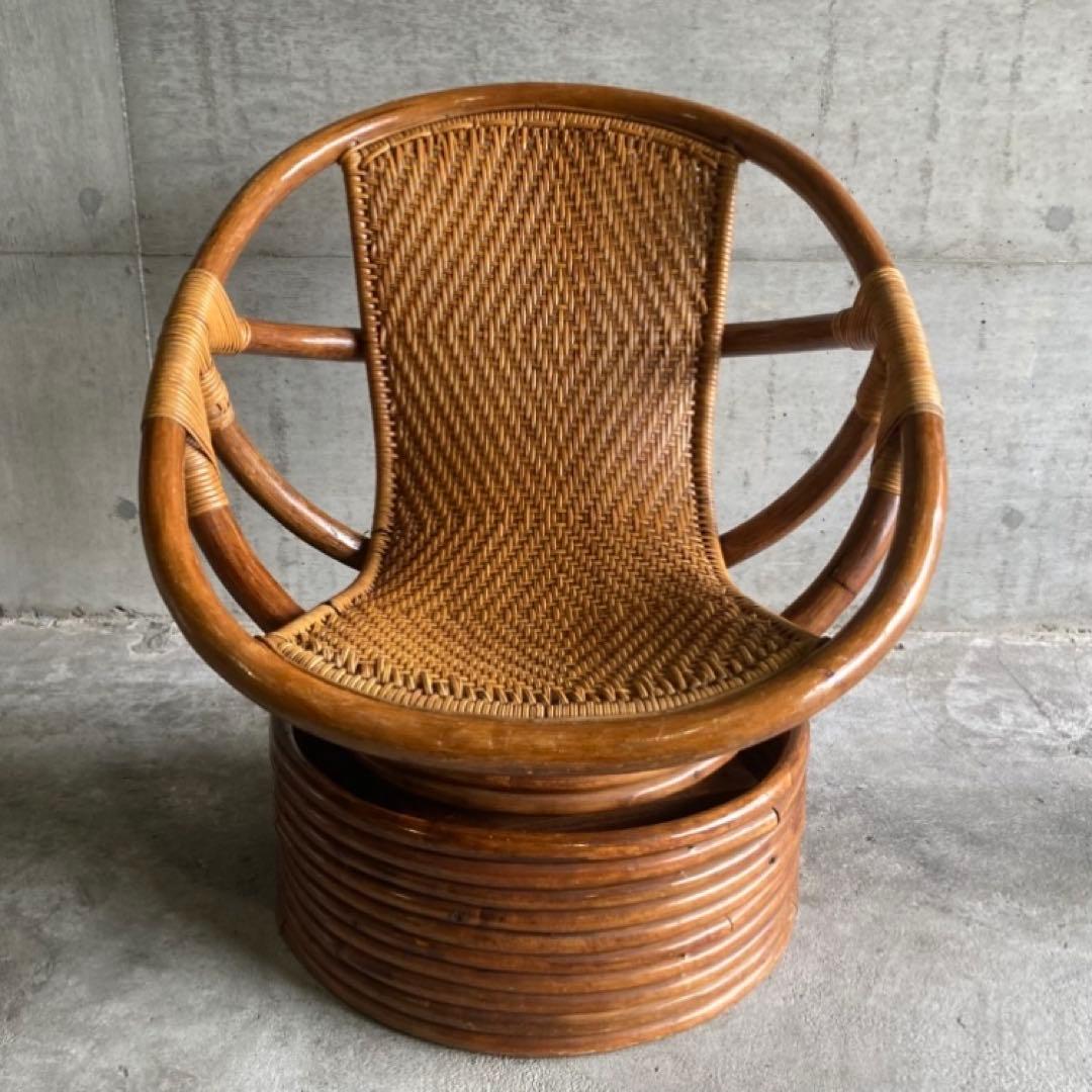 籐 ラタン 回転椅子 チェア 丸型 円形 編み込み アジアン 木製 家具 レトロ