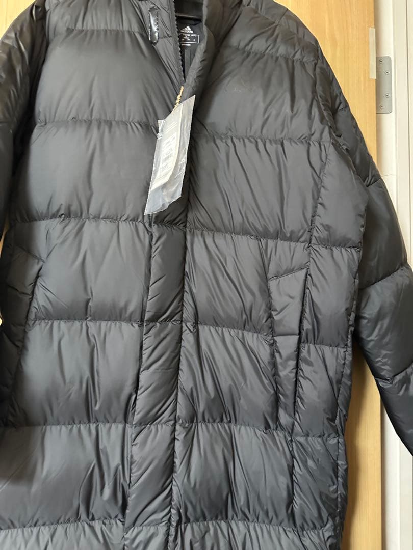 新品未使用品　adidas GE9995 黒 ダウンジャケット