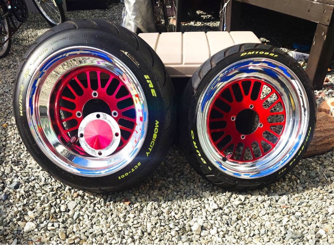 ズーマー FLP製USホイール前後タイヤセット