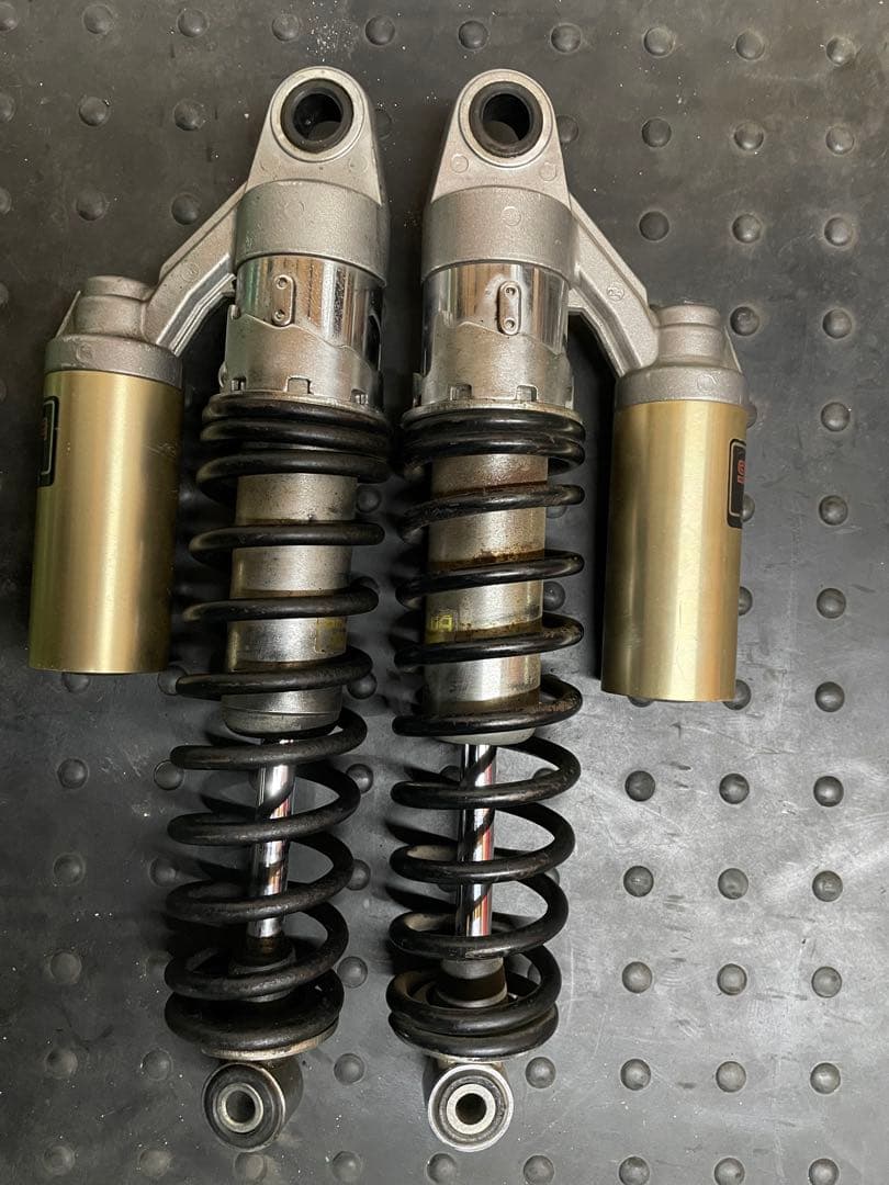 ホンダ　cb400sf リアサス