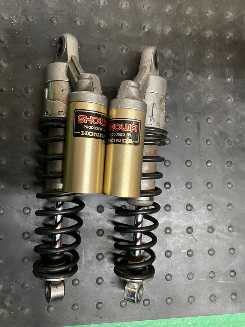 ホンダ　cb400sf リアサス