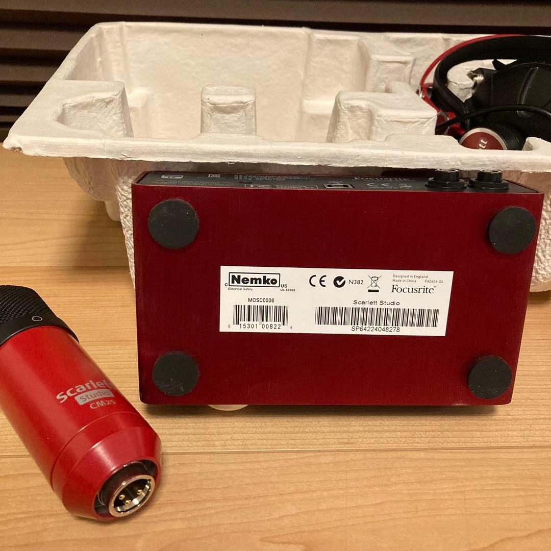 Focusrite Scarlett Studio オーディオインターフェース