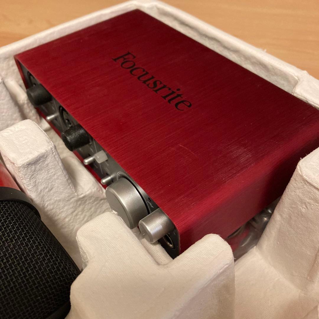 Focusrite Scarlett Studio オーディオインターフェース