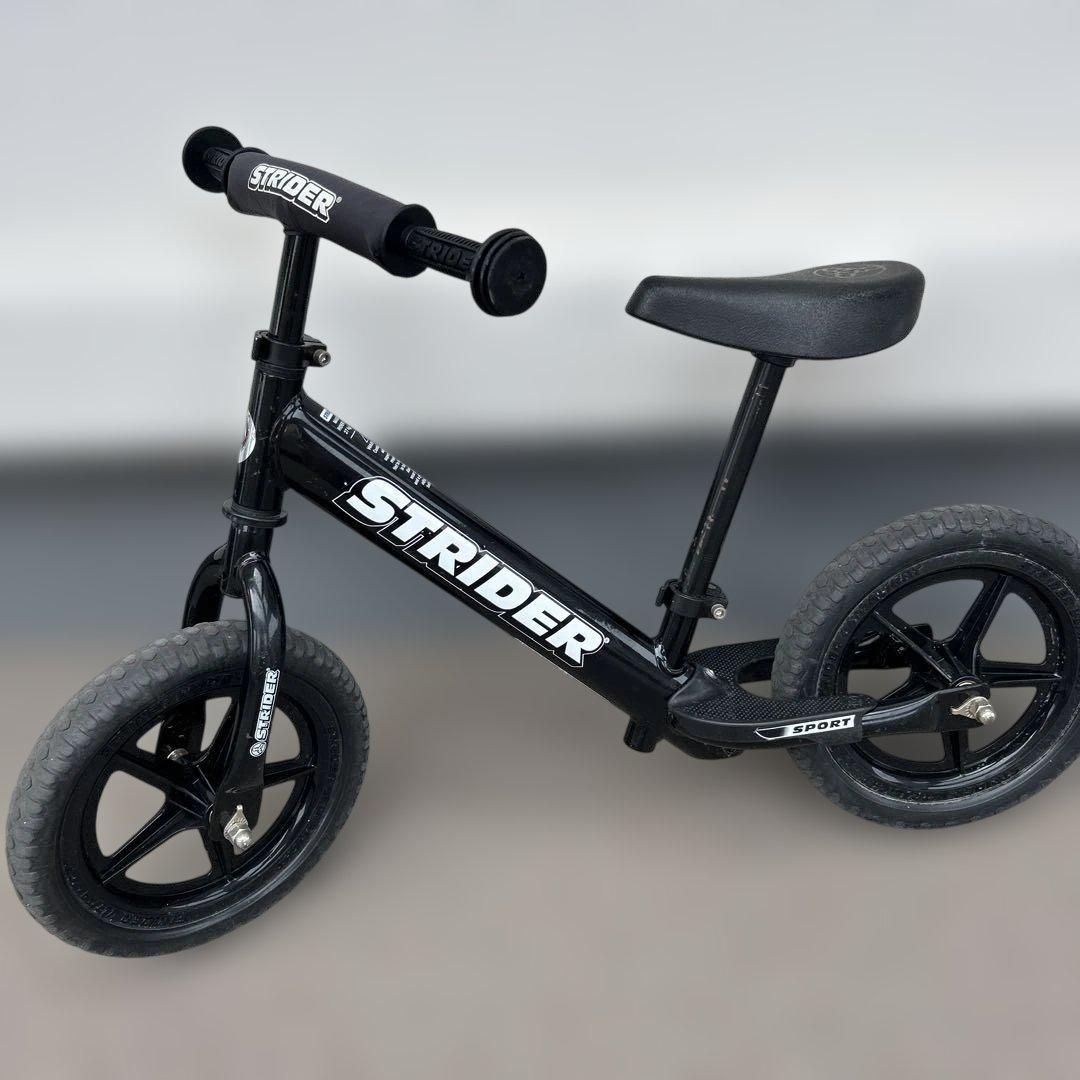 ストライダースポーツ　12インチ黒　専用袋付き