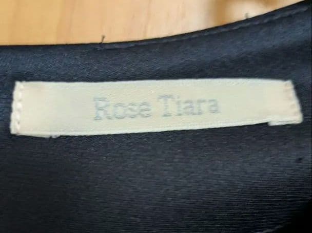 美品 　大きいサイズ　 ローズティアラ　 フリルチュニック　46ネイビー