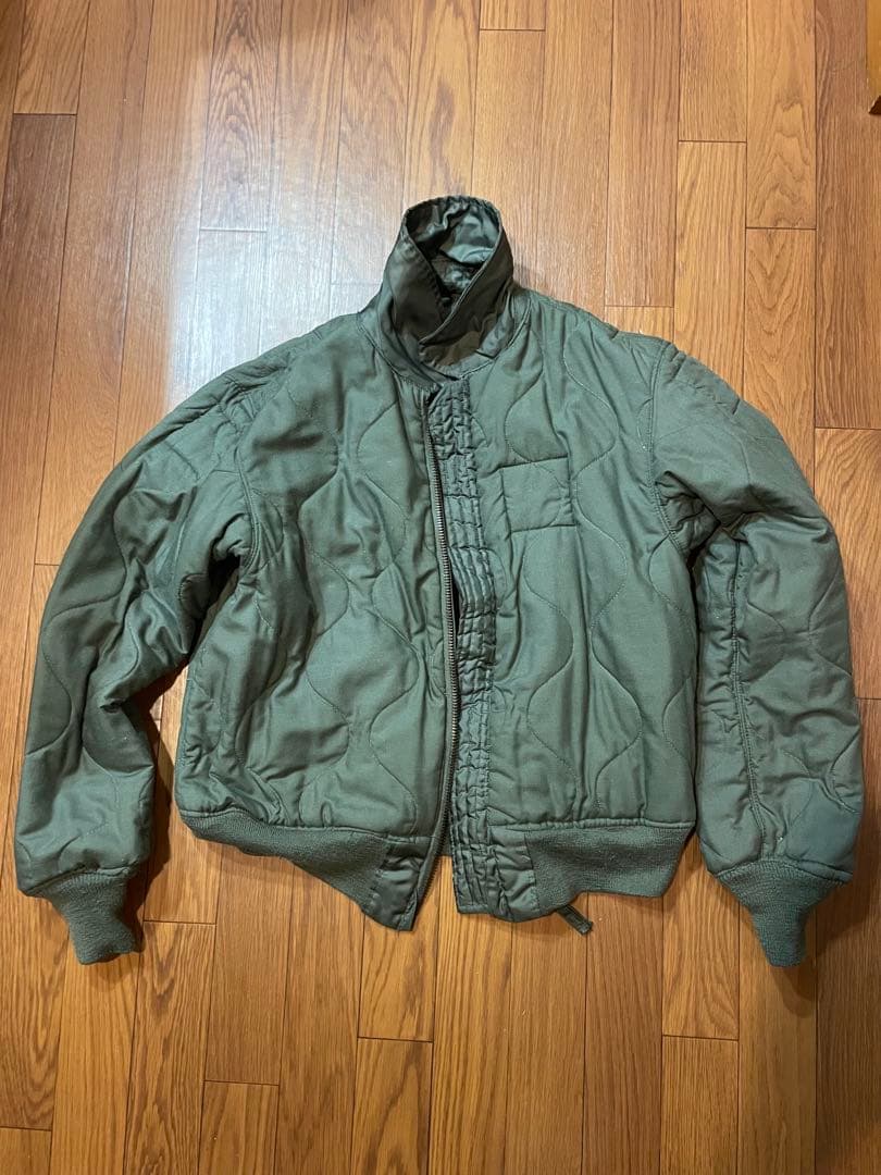 よしんど CWU-45/Pフライトジャケット オリーブグリーン