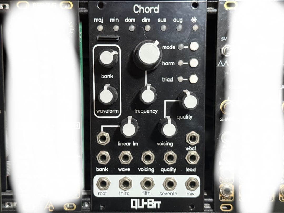 Qu-Bit Chord v2 モジュラーシンセ Qubit