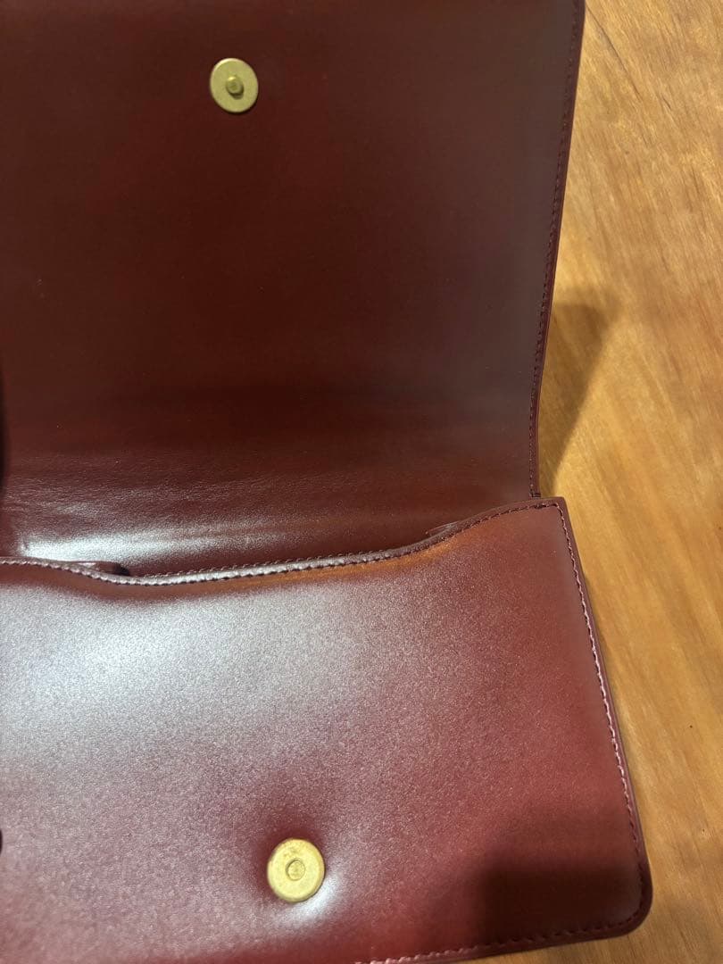 TOUT Y EST ポルメミニバッグ バーガンディ