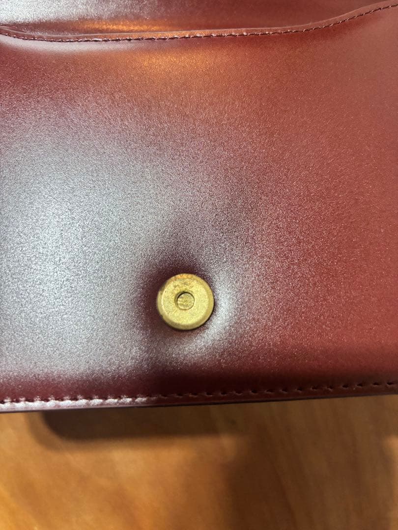 TOUT Y EST ポルメミニバッグ バーガンディ