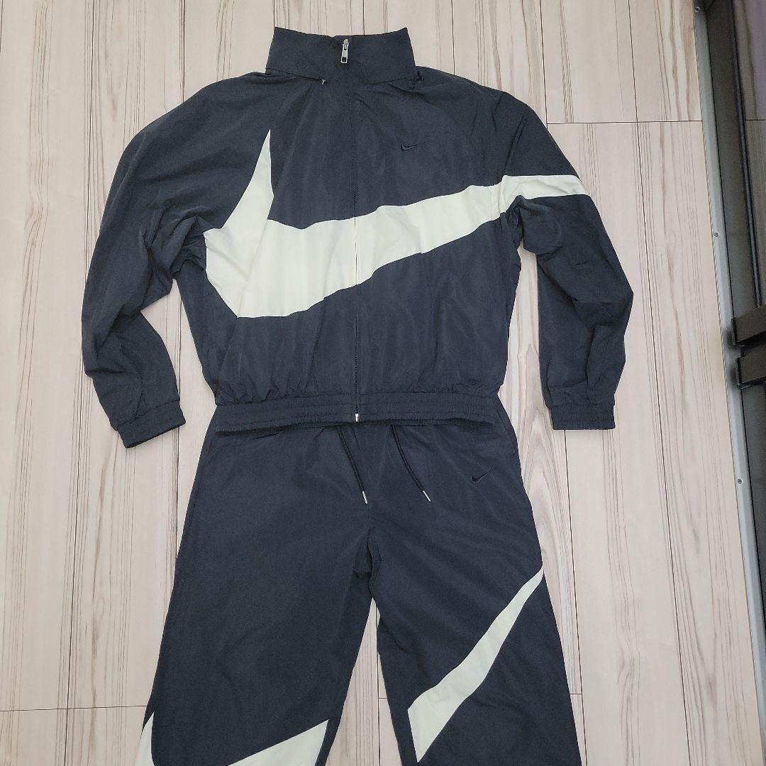 NIKE ビックスウォッシュ　ナイロンセットアップ