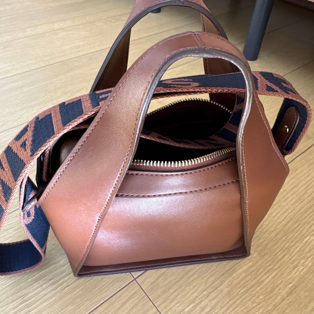 STELLA McCARTNEY ブラウンショルダーバッグ