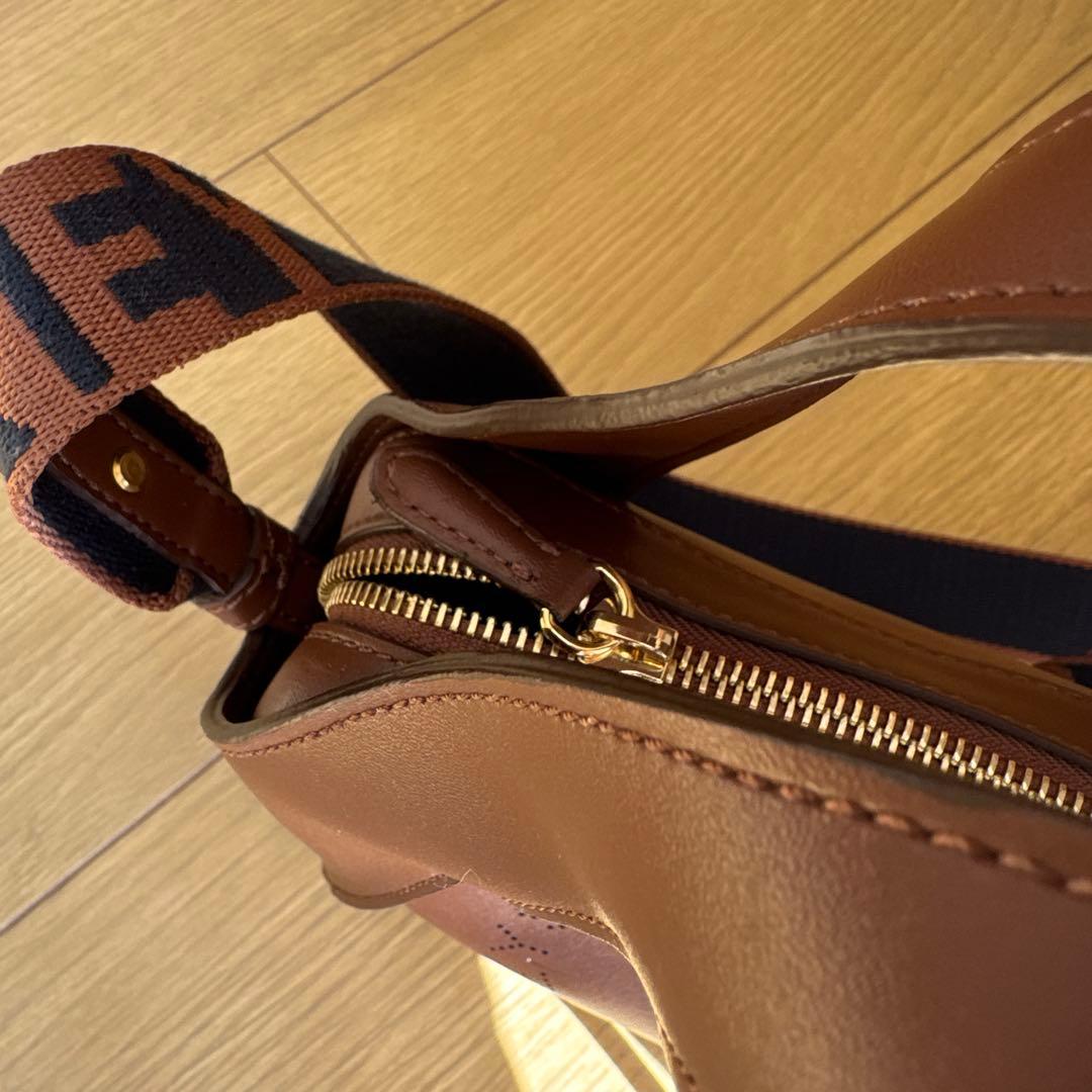 STELLA McCARTNEY ブラウンショルダーバッグ